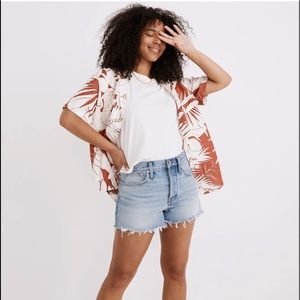 Madewell Relaxed Denim Shorts in Rosemount wash